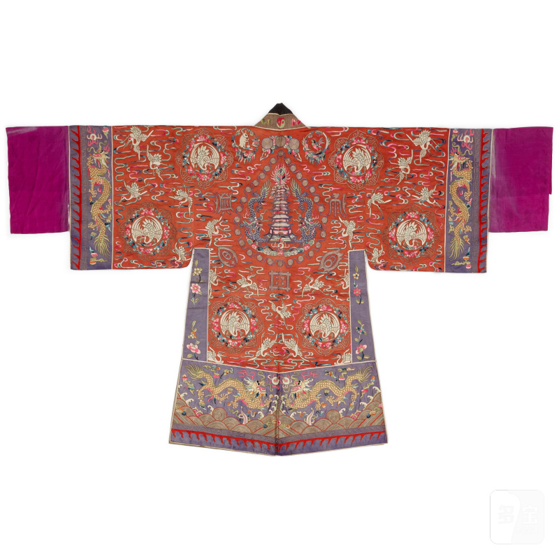 民國 紅紫緞地瑞獸團鶴紋道袍 | A DAOIST PRIEST'S ROBE